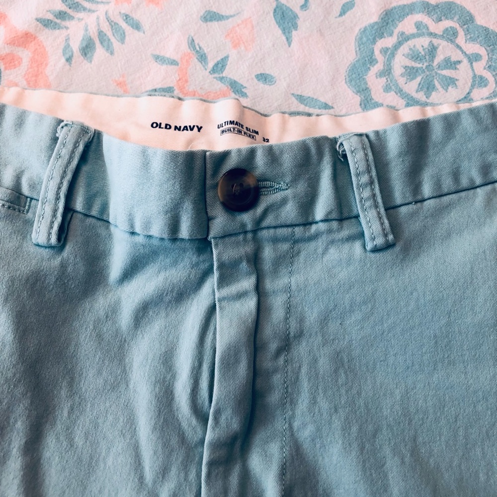 Old Navy cotton shorts ultra flex size 32